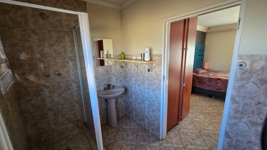 3 Bedroom Property for Sale in Vista Park Free State